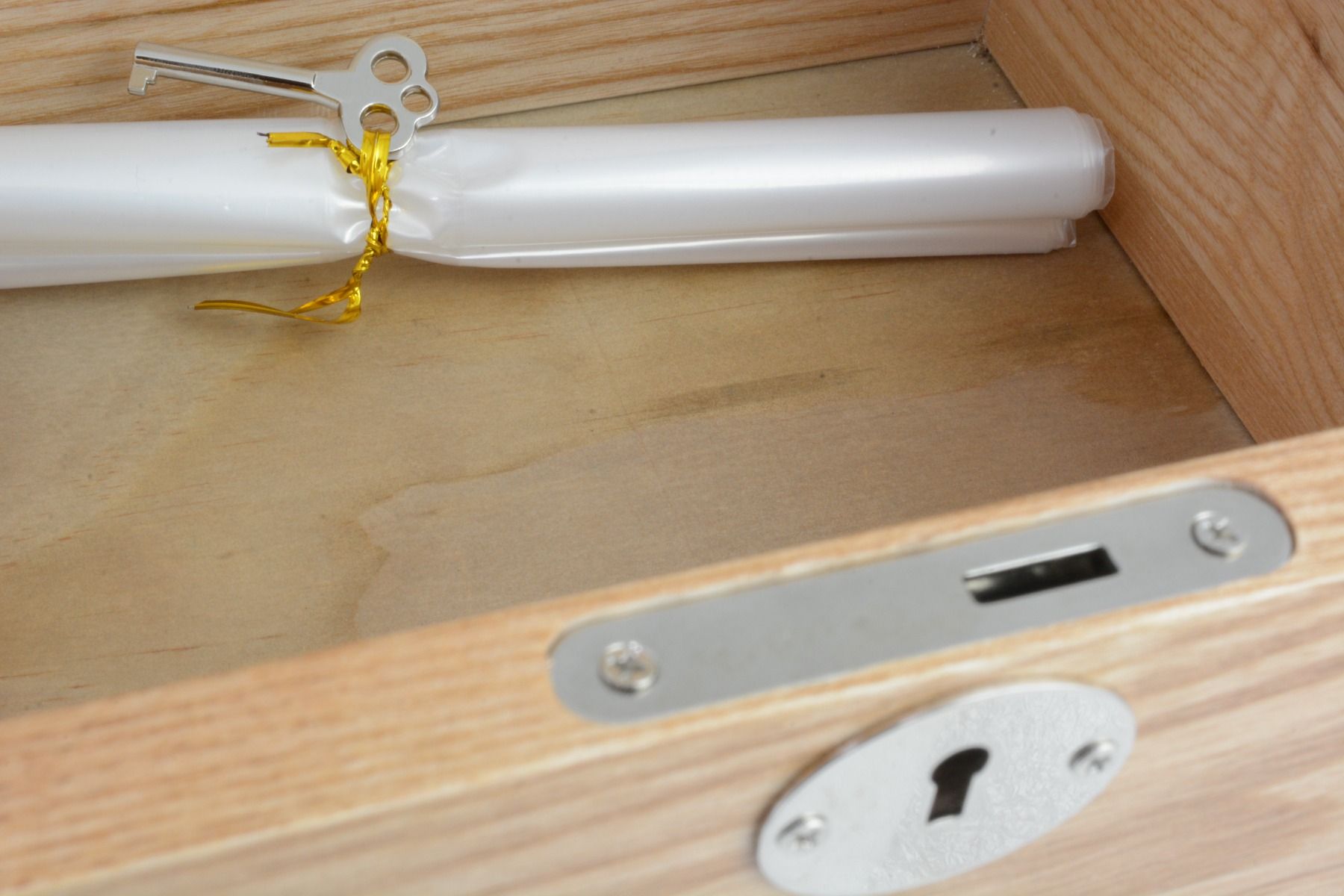 Locking Light Wood Urn