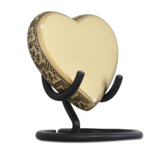 Maple-Leaf-Heart-Matte-Brass-Keepsake